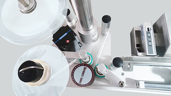 賽康尼旋桿貼標(biāo)機(jī)小編告訴你貼標(biāo)機(jī)精度差如何調(diào)整-2 賽康尼旋桿貼標(biāo)機(jī)小編告訴你貼標(biāo)機(jī)精度差如何調(diào)整-2