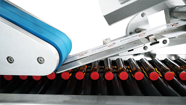 圓瓶貼標(biāo)機(jī)功能特點(diǎn)賽康尼旋桿貼標(biāo)機(jī)廠家為你說(shuō)明 圓瓶貼標(biāo)機(jī)功能特點(diǎn)賽康尼旋桿貼標(biāo)機(jī)廠家為你說(shuō)明