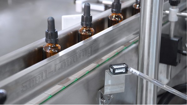 全自動(dòng)貼標(biāo)機(jī)有哪些優(yōu)勢(shì)？