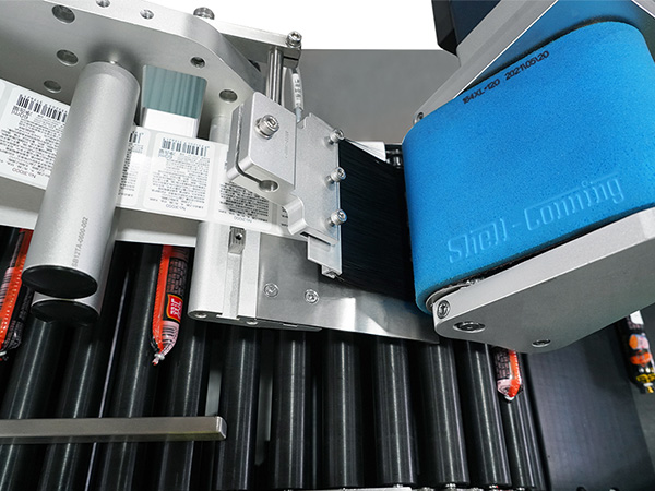 S603香腸智能高速貼標(biāo)機(jī) S603香腸智能高速貼標(biāo)機(jī)