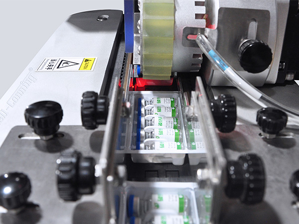 S616立進(jìn)臥貼入托系統(tǒng)智能貼標(biāo)機(jī) S616立進(jìn)臥貼入托系統(tǒng)智能貼標(biāo)機(jī)